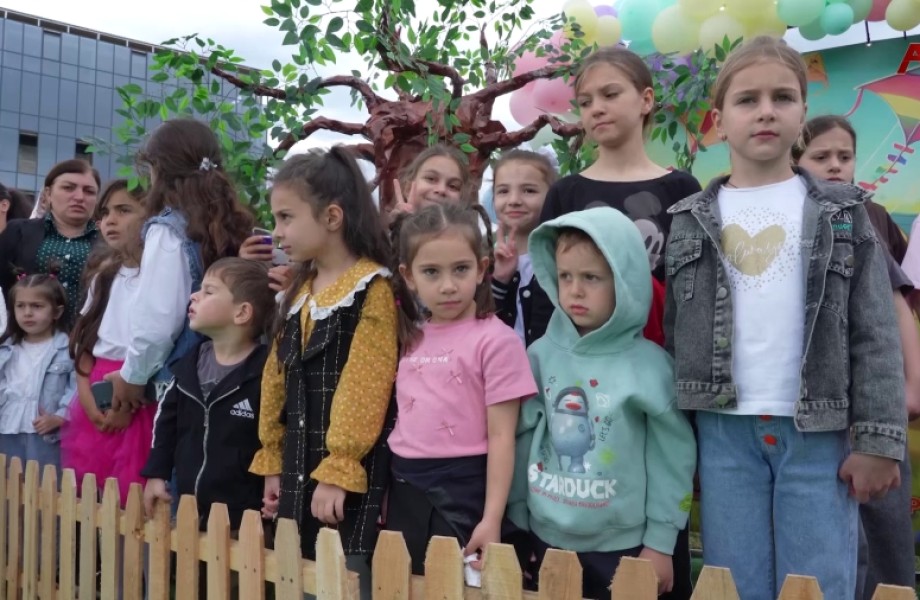 Международный день защиты детей отметили в Гулрыпшском районе
