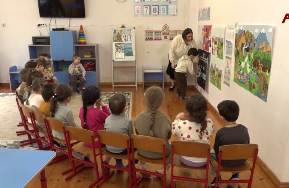 Атәыла ахәыҷбаҳчақәа рзы иҭыжьуп арҵага-лабҿабатә цхыраагӡа ҿыцқәа