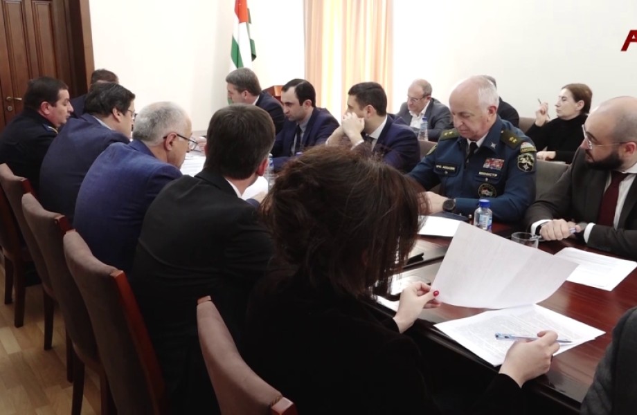 В кабинете министров обсудили поручения Президента по итогам Гражданского форума, организованного ОП