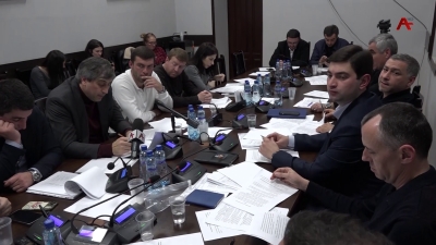 Бюджет Сухума на 2026 год принят в первом чтении на заседании Сухумского Горсобрания