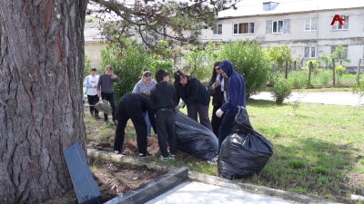 В преддверии 9-мая в Гулрыпшском районе прошел традиционный субботник