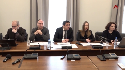 В Парламенте презентовали проект закона &quot;О государственной службе»