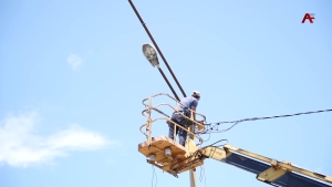 В Гулрыпшском районе в самом разгаре работы по освещению участка центральной трассы