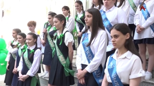 Последний звонок в третьей школе