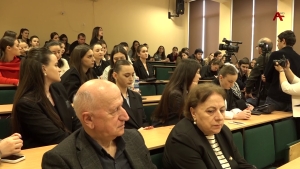 ААУ афилологиатә факультет имҩаҧнагеит В. Ардзинба 80ш. ихыҵра инамаданы, агәалашәаратә хәылҧазы