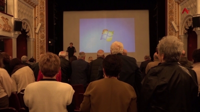 Аҳәынҭқарратә бызшәатә политиказы аусбарҭа иҭнажьит аҧсшәахь здублиаж ҟаҵоу афильм 