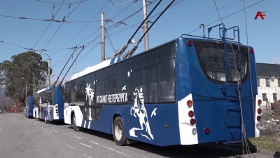 Ҩаҧхьа Санкт- Петербургынтә Аҟәаҟа иаагоуп атроллебусқәа