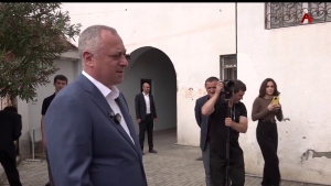 На приеме у Бадры Гунба побывала группа художников