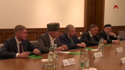 Бадра Гәынба идикылеит раҧхьаӡа акәны Аҧсны имҩаҧысуа аҧсуа-адыга форум алахәылацәа