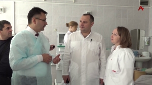 По приглашению Минздрава в Абхазию прибыли врачи из центра трансплантологии имени Шумакова