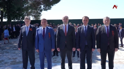 Маи 9 иазкыз аусмҩаҧгатәқәа ирылаган Идырым асолдат ибаҟа аҿы ашәҭқәа рышьҭаҵарала